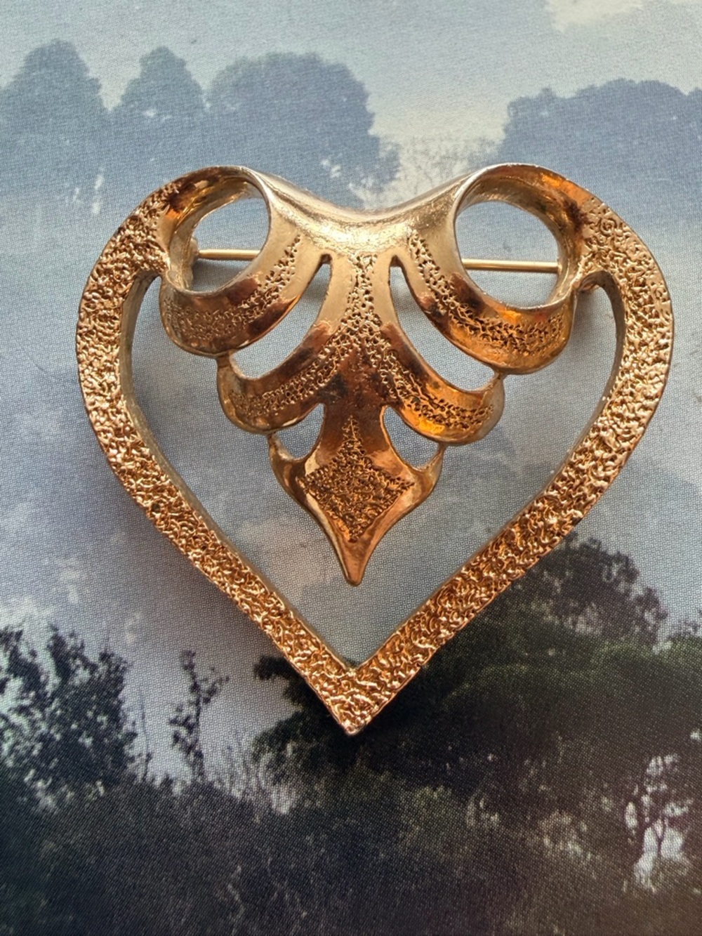 Sarah Coventry Gold Tone Heart Brooch
